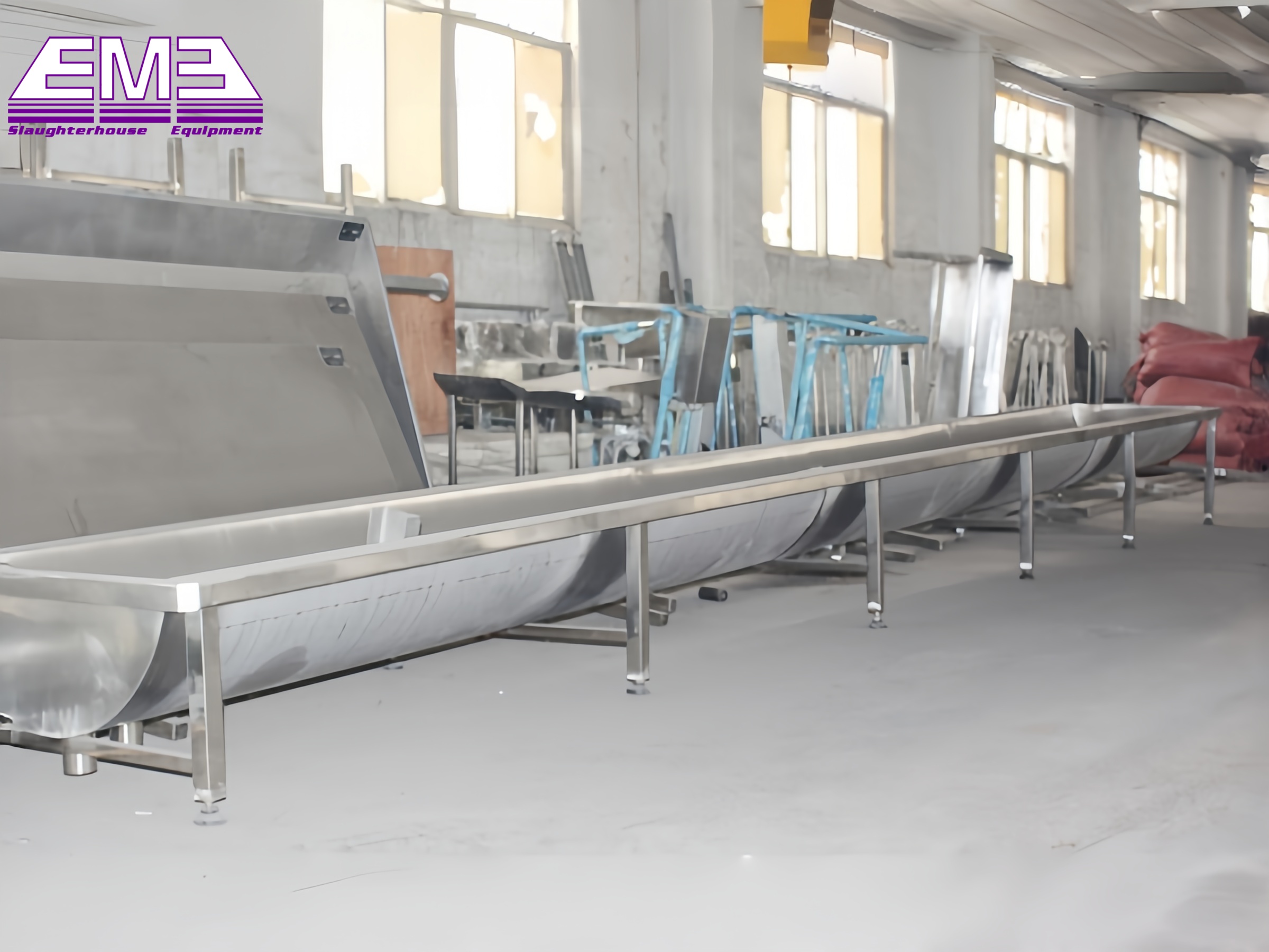 Sheep bleeding collection tank for sheep killing processing